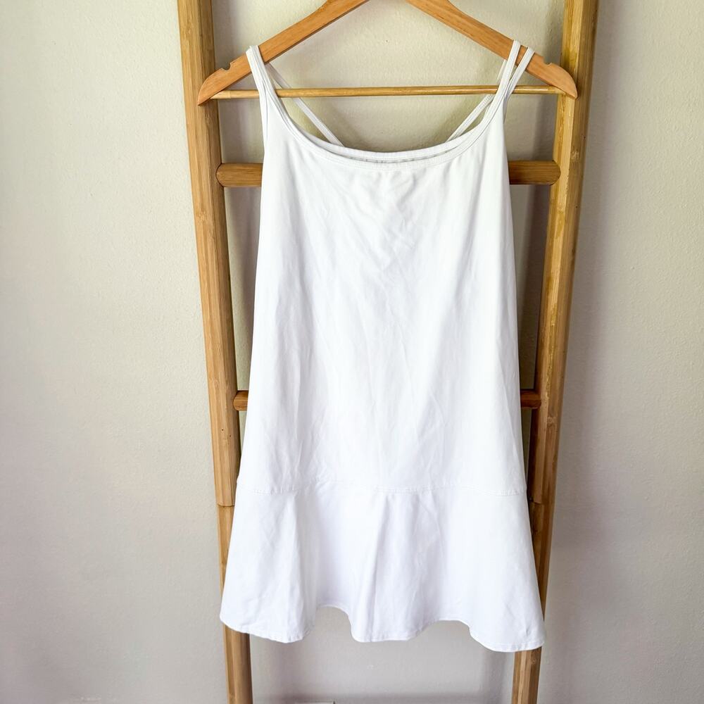 Tail Performance White Athletic Tennis Dress Built-In Shelf Bra Size Large